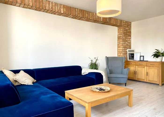 Bulvar 38 * ジリナ